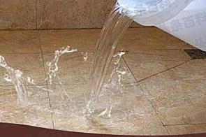 通河漏水维修 免砸砖防水材料该如何施工